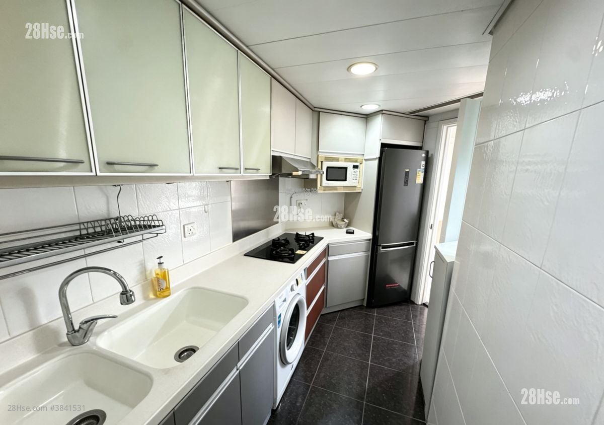 Tseung Kwan O Plaza Rental 3 Bedrooms , 2 Bathrooms 761 ft²