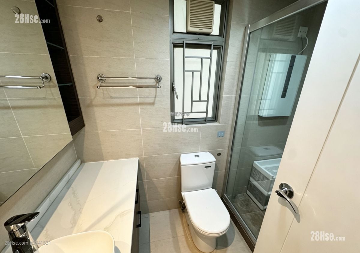 Tseung Kwan O Plaza Rental 3 Bedrooms , 2 Bathrooms 761 ft²