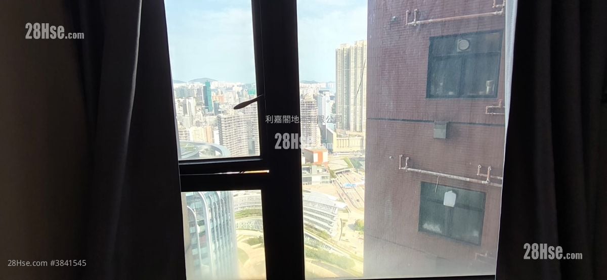 The Arch Sell 1 Bedroom , 1 Bathroom 395 ft²