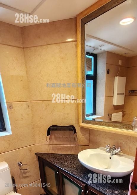 The Arch Sell 1 Bedroom , 1 Bathroom 395 ft²