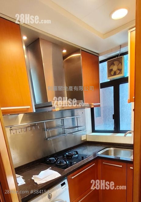 The Arch Sell 1 Bedroom , 1 Bathroom 395 ft²
