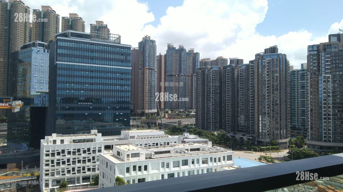 Capri Sell 1 Bedroom 404 ft²