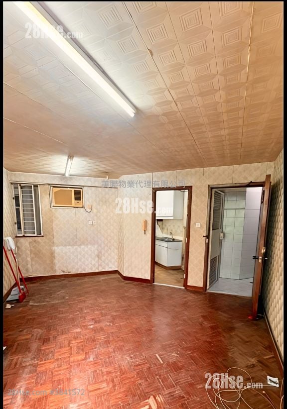 Whampoa Garden Sell 2 Bedrooms , 1 Bathroom 505 ft²