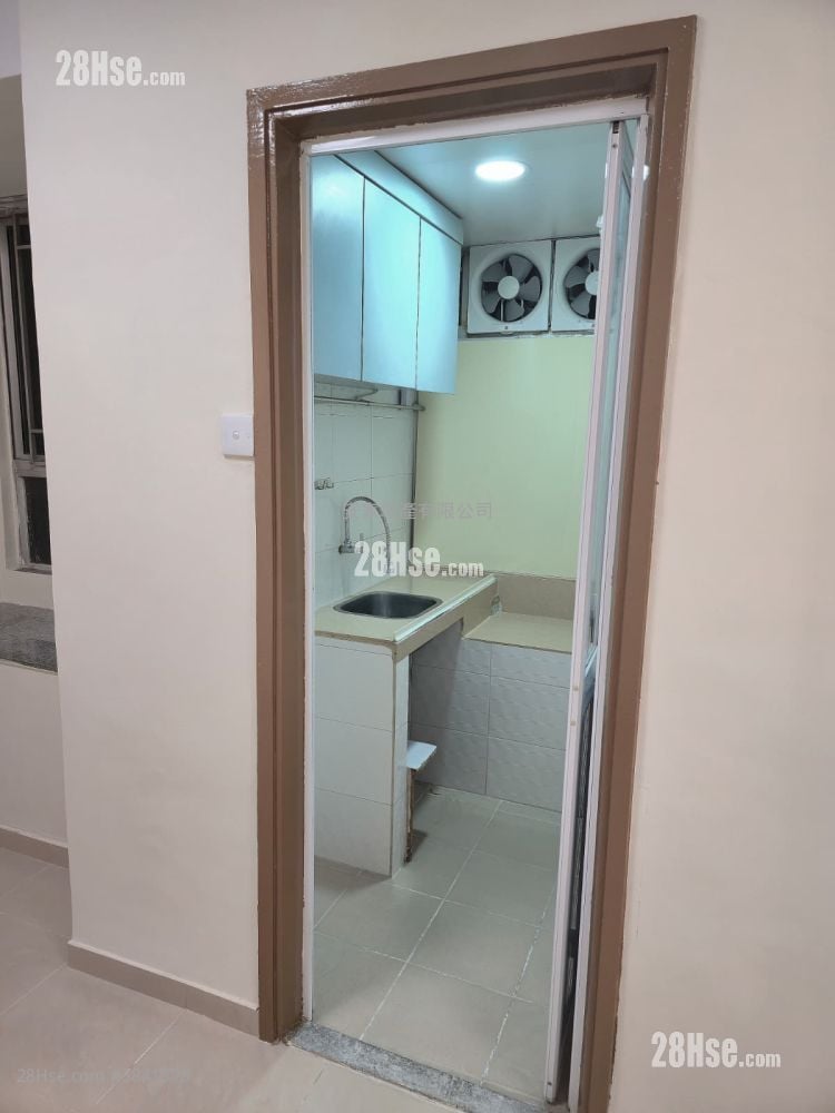 King Moon Heights Rental 309 ft²