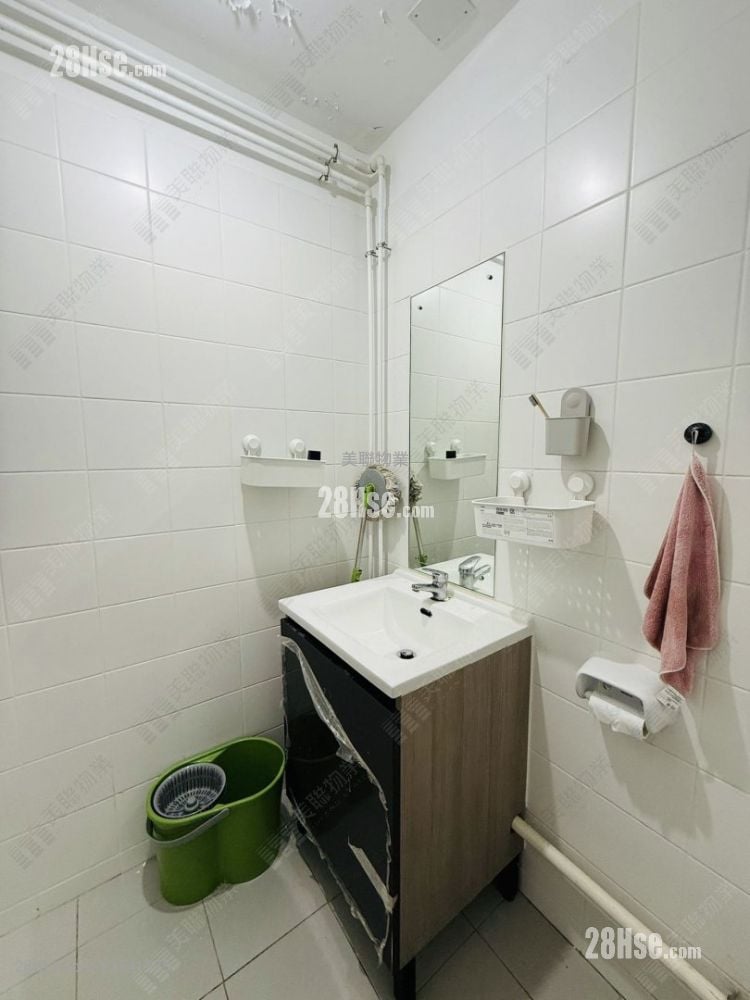 Yung Ming Court Sell 1 Bedroom , 1 Bathroom 372 ft²