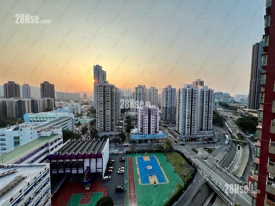 Yoho Town Sell 2 Bedrooms 422 ft²