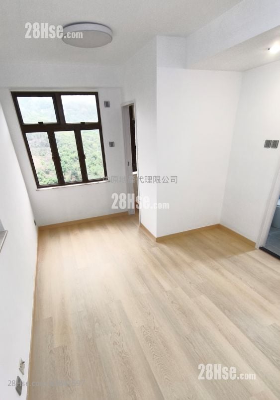 living room: Tsuen Wan Centre Sell 1 Bedroom , 1 Bathroom 324 ft²