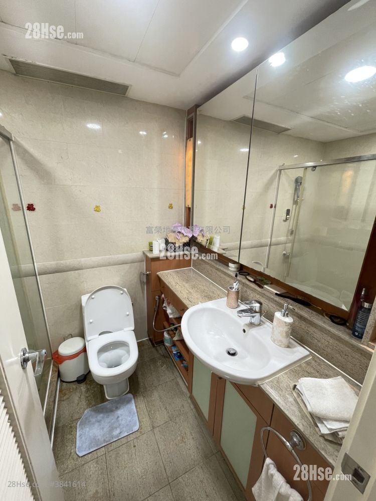 Royal Peninsula Sell 4 Bedrooms , 3 Bathrooms 1,043 ft²