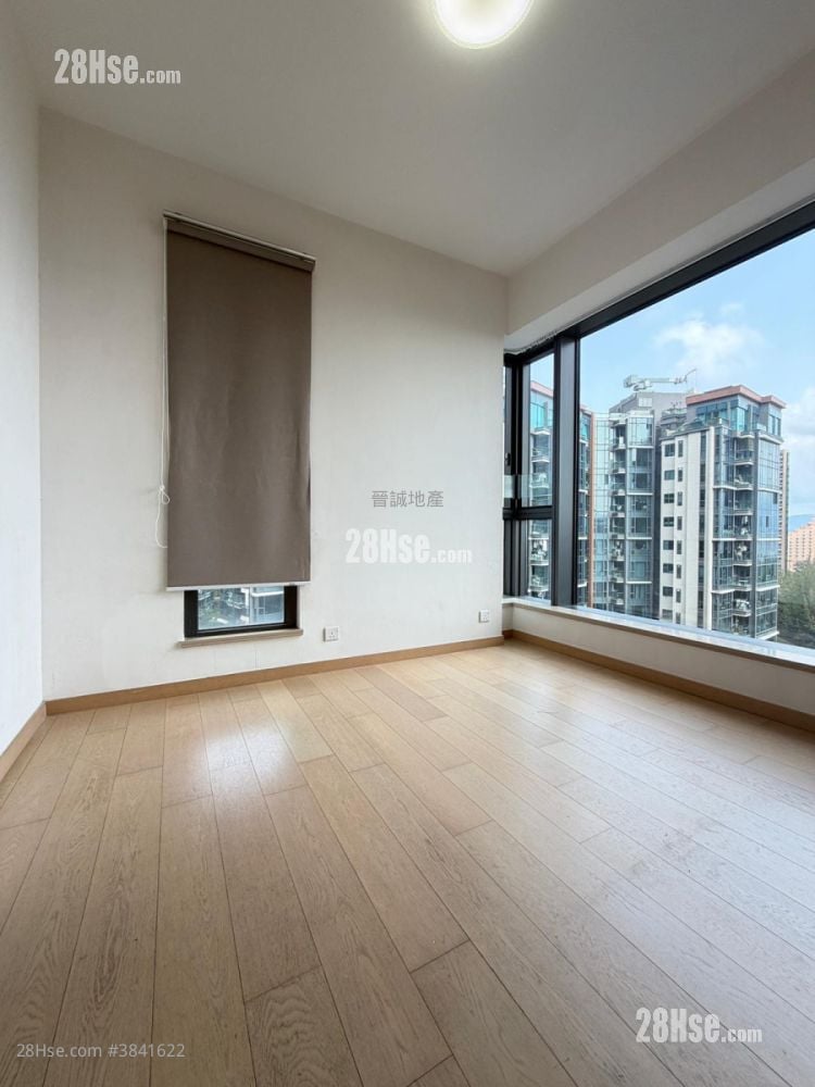 The Bloomsway Sell 4 Bedrooms , 3 Bathrooms 976 ft²