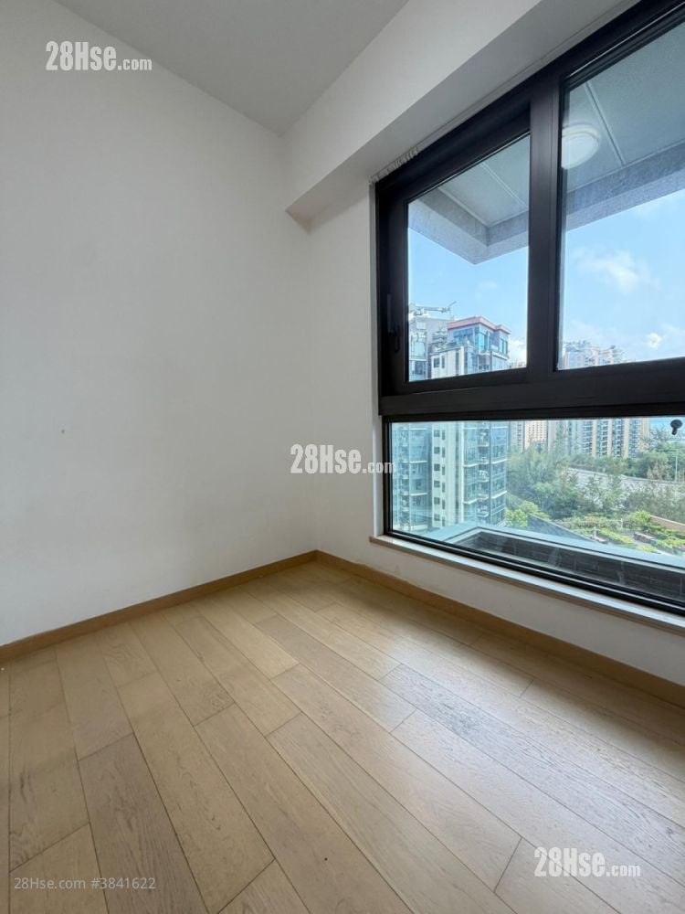 The Bloomsway Sell 4 Bedrooms , 3 Bathrooms 976 ft²