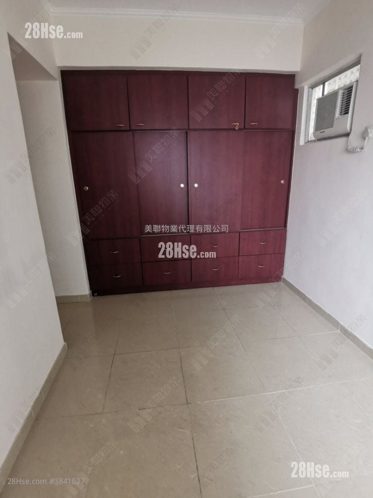 Marina Garden Sell 3 Bedrooms , 2 Bathrooms 567 ft²