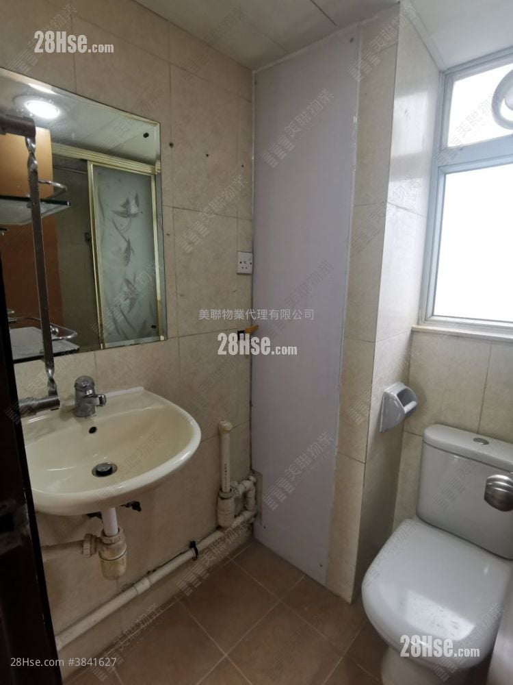 Marina Garden Sell 3 Bedrooms , 2 Bathrooms 567 ft²