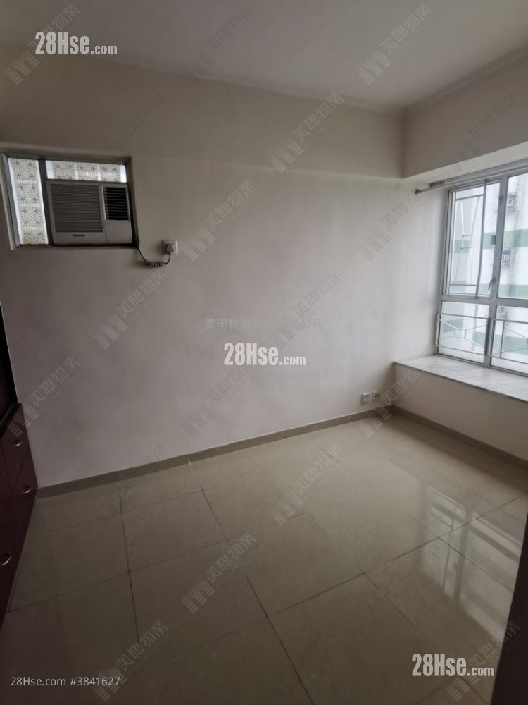 Marina Garden Sell 3 Bedrooms , 2 Bathrooms 567 ft²