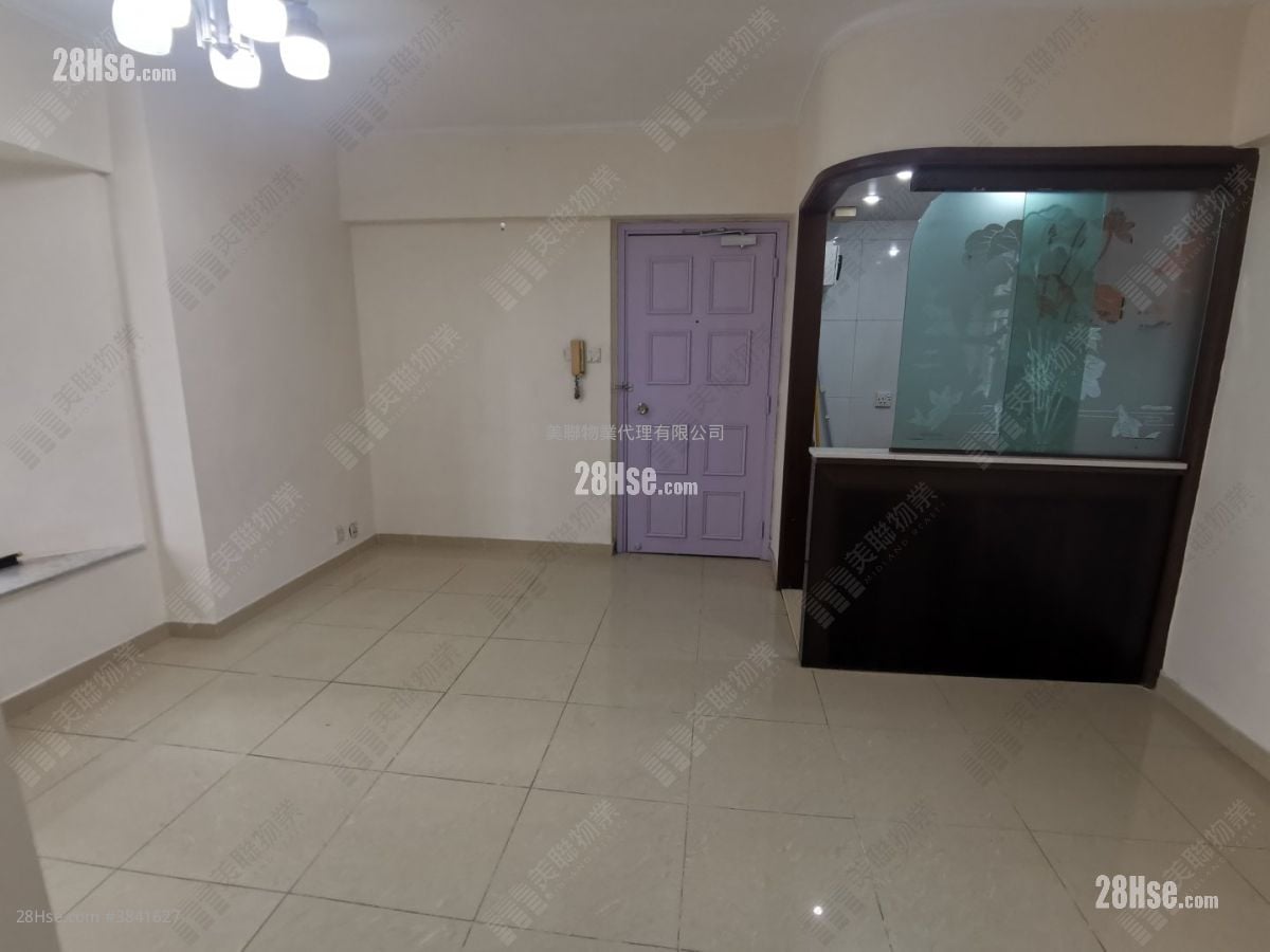 Marina Garden Sell 3 Bedrooms , 2 Bathrooms 567 ft²