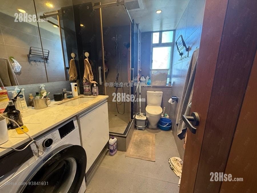 Ching Wah Court Sell 3 Bedrooms , 1 Bathroom 645 ft²