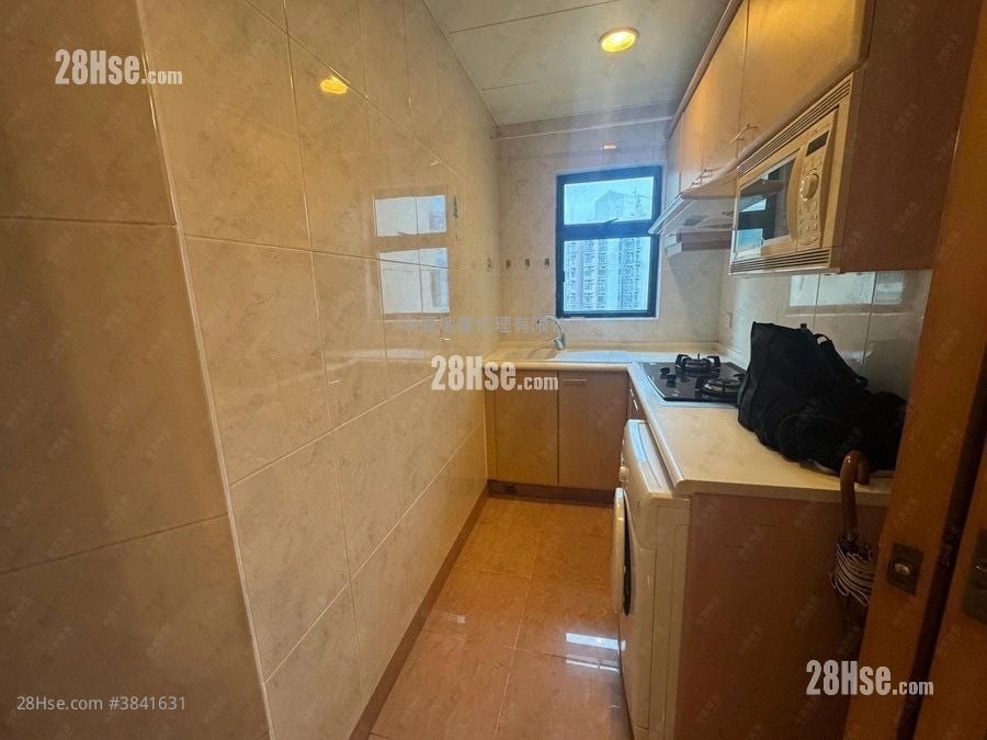 Ching Wah Court Sell 3 Bedrooms , 1 Bathroom 645 ft²