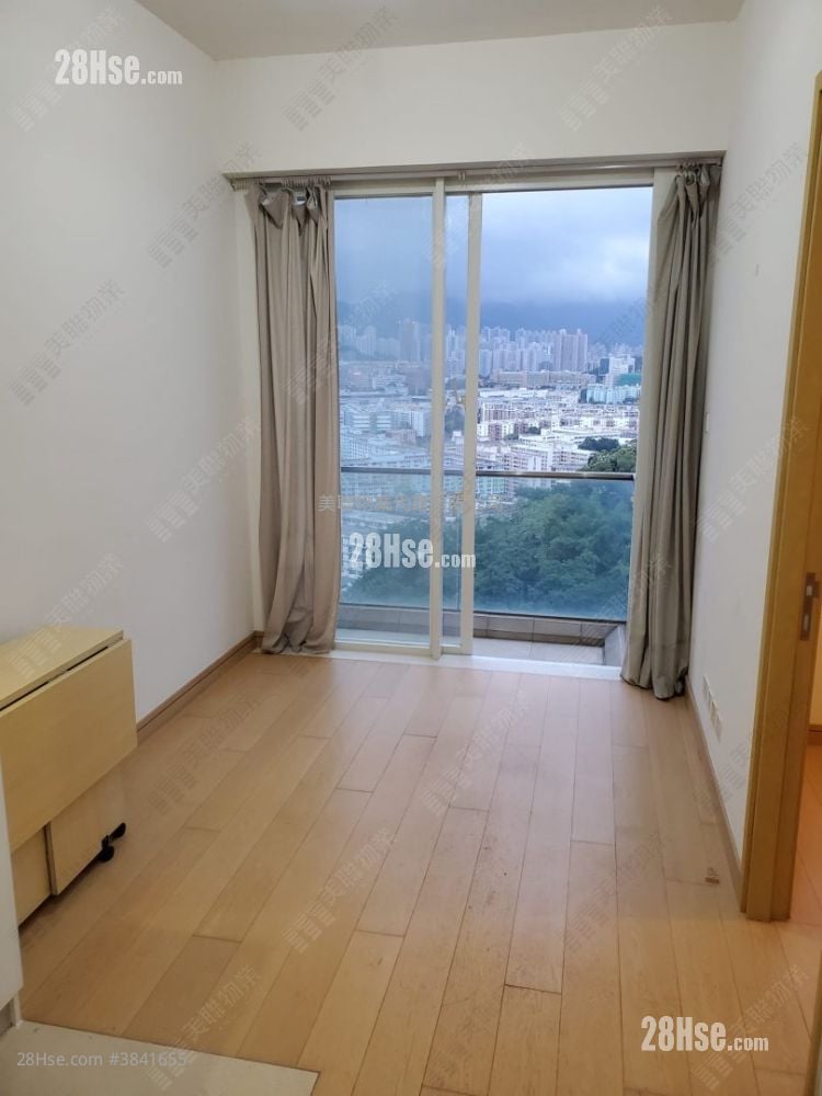 Gardenia Sell 1 Bedroom 270 ft²