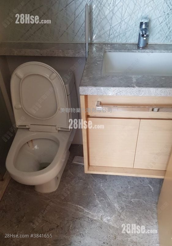 Gardenia Sell 1 Bedroom 270 ft²