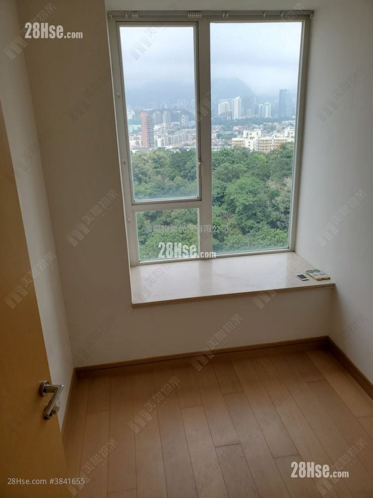 Gardenia Sell 1 Bedroom 270 ft²