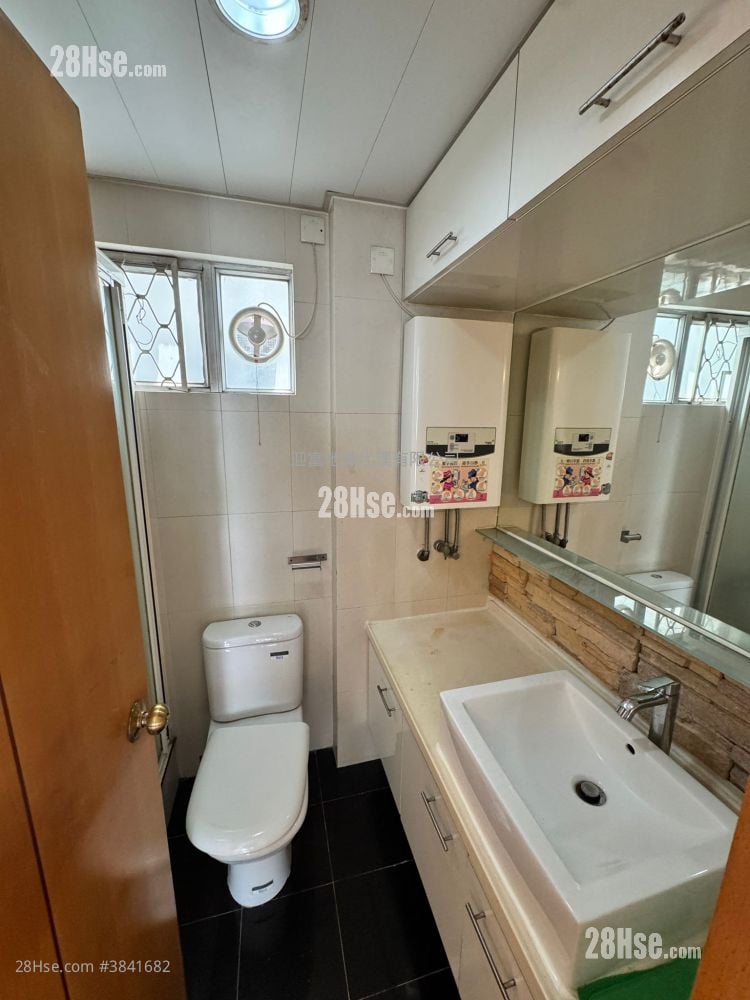 Whampoa Garden Rental 2 Bedrooms , 1 Bathroom 466 ft²