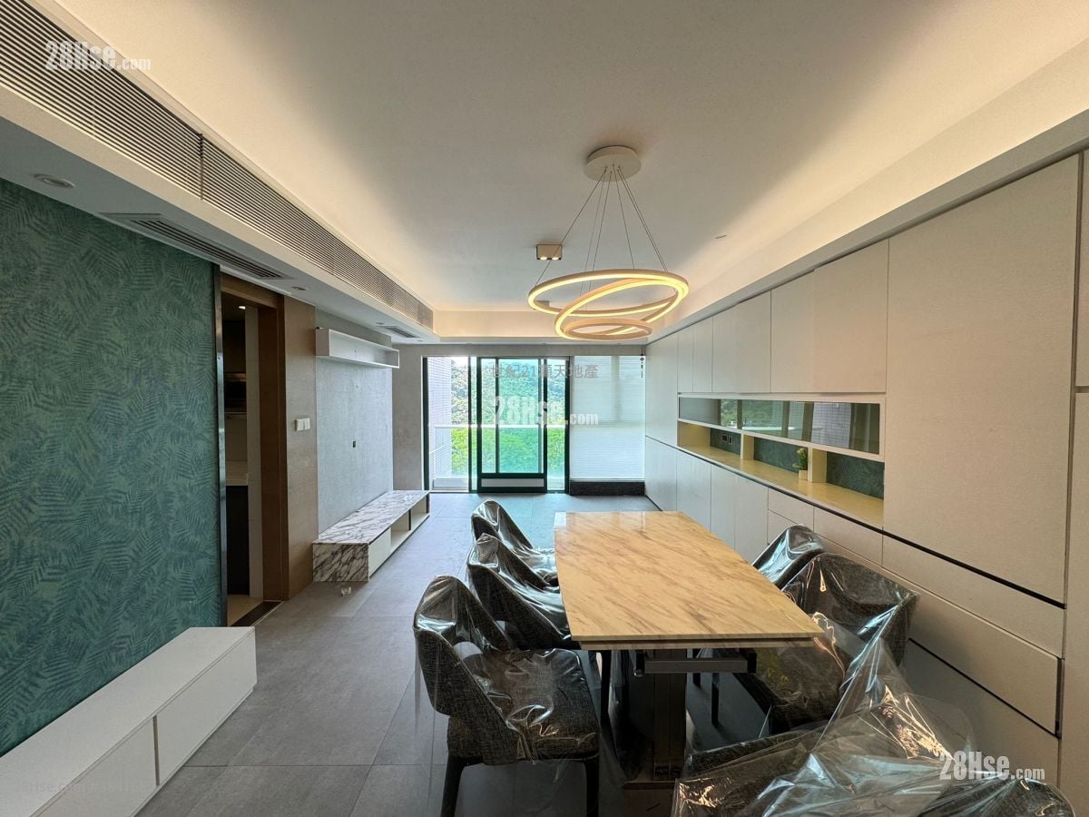 Mont Vert Sell 3 Bedrooms , 3 Bathrooms 933 ft²