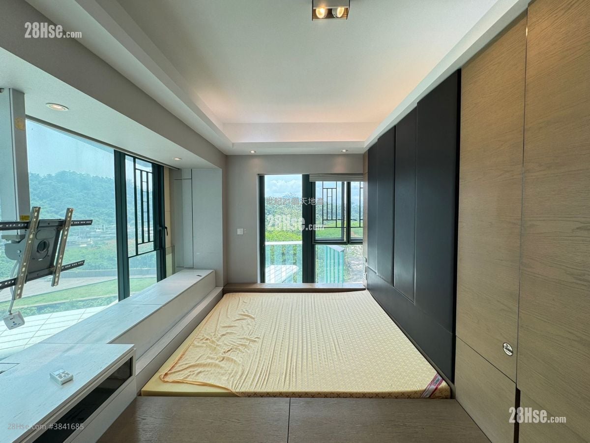 Mont Vert Sell 3 Bedrooms , 3 Bathrooms 933 ft²