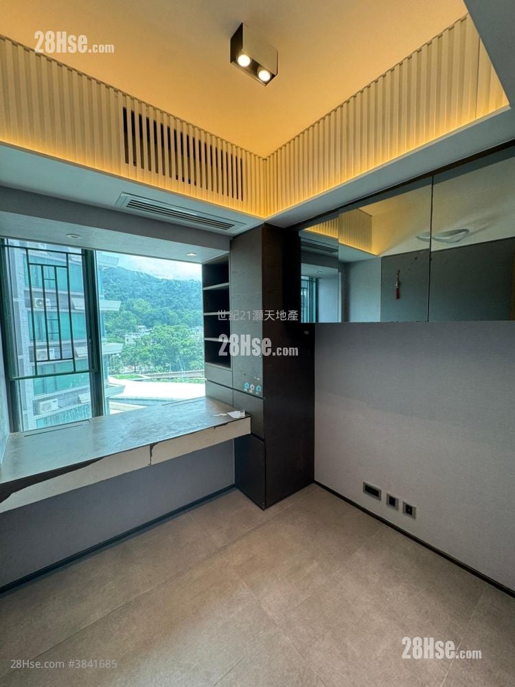 Mont Vert Sell 3 Bedrooms , 3 Bathrooms 933 ft²