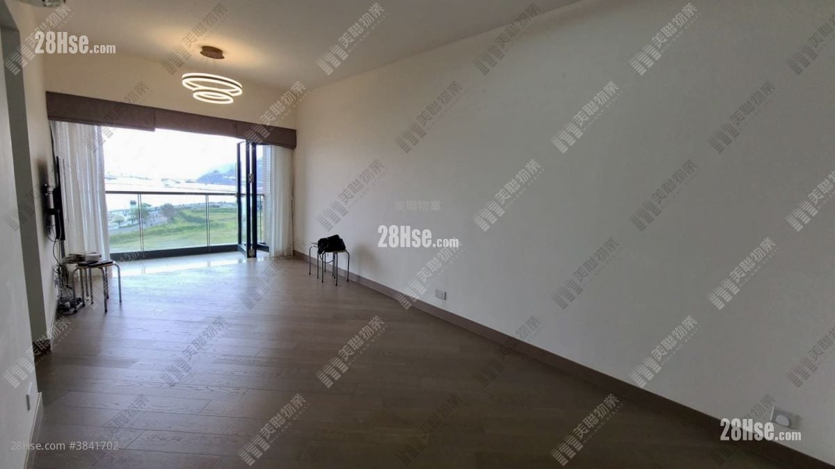 The Wings Sell 4 Bedrooms , 3 Bathrooms 977 ft²