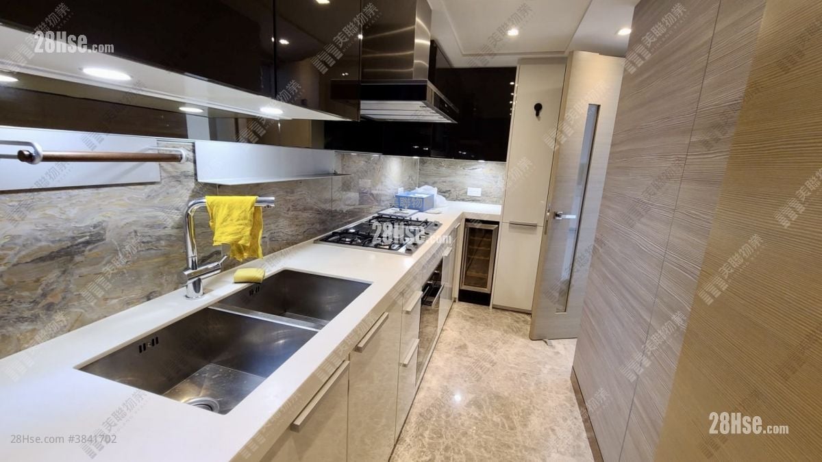 The Wings Sell 4 Bedrooms , 3 Bathrooms 977 ft²
