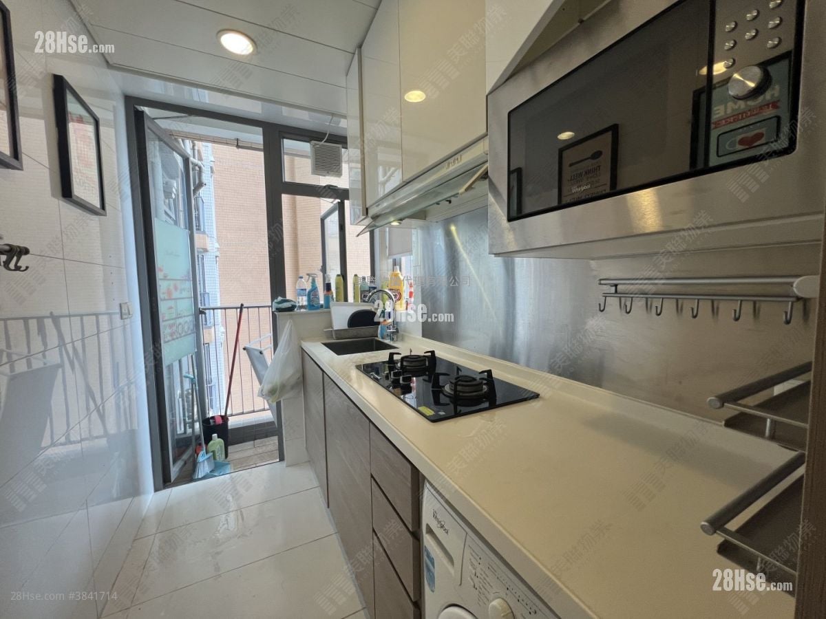 Heya Aqua Sell 1 Bedroom 397 ft²
