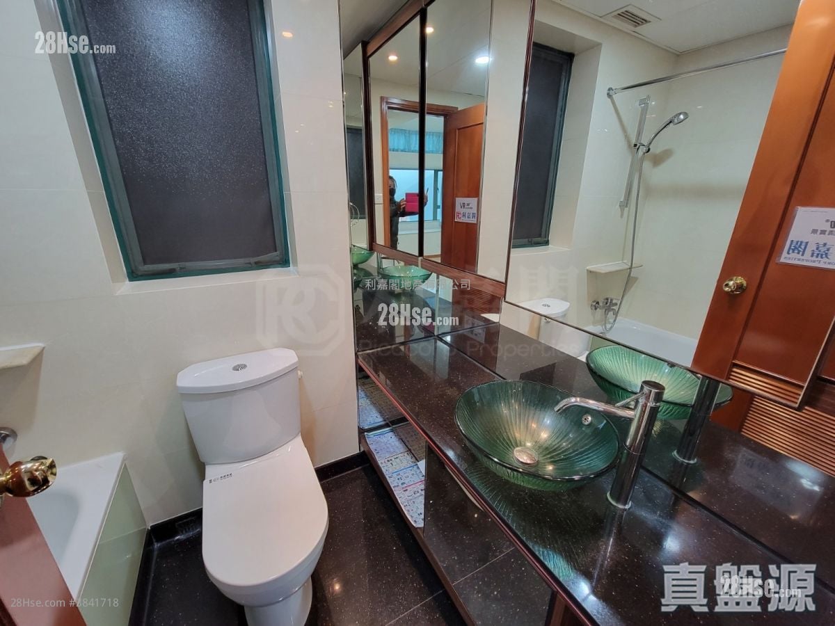 Residence Oasis Rental 4 Bedrooms , 3 Bathrooms 943 ft²