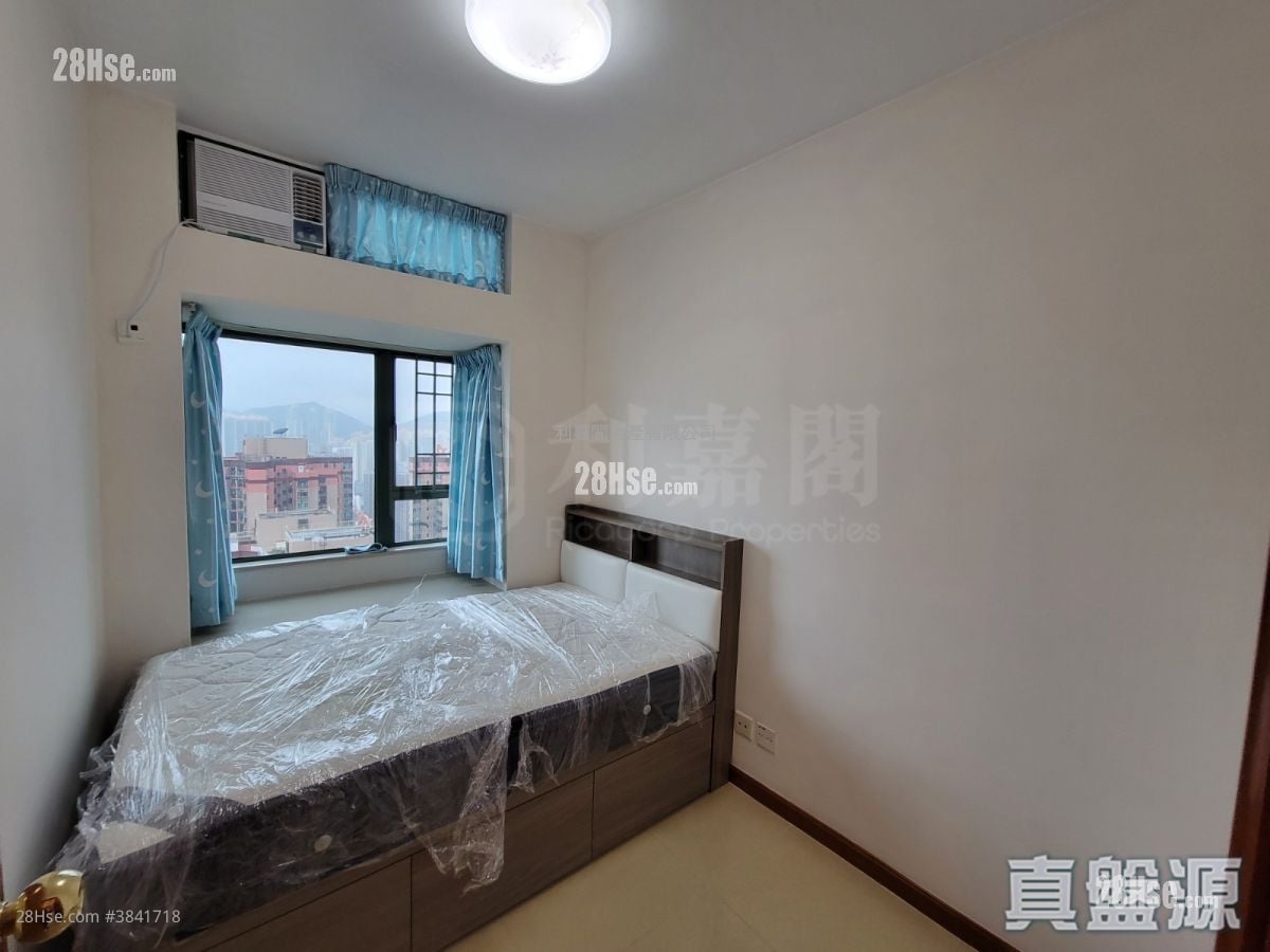 Residence Oasis Rental 4 Bedrooms , 3 Bathrooms 943 ft²