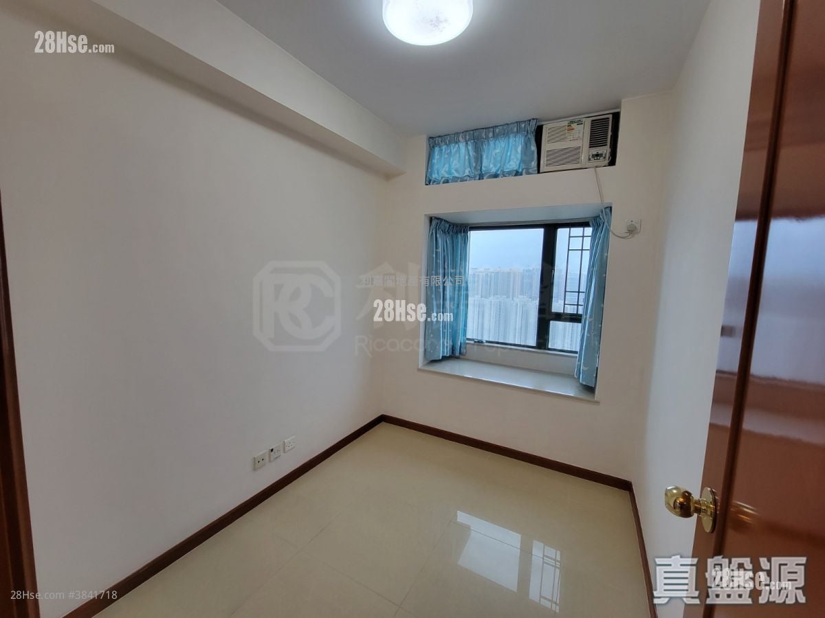Residence Oasis Rental 4 Bedrooms , 3 Bathrooms 943 ft²