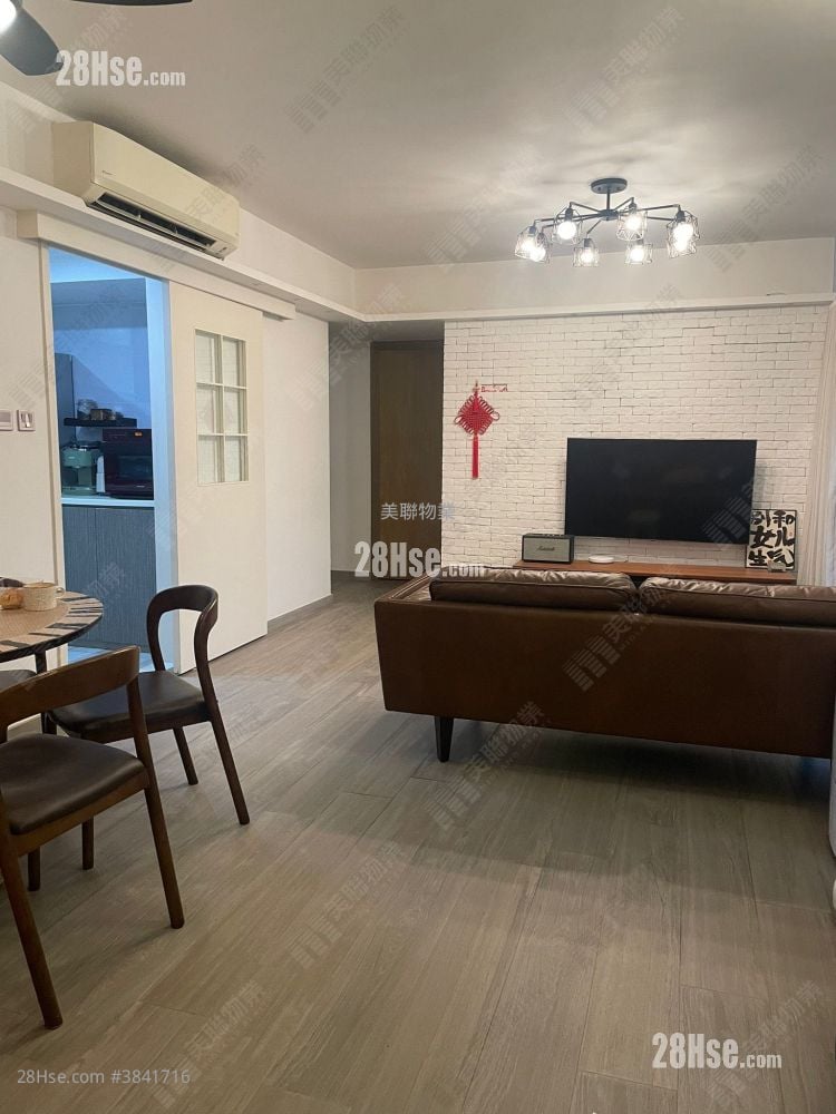 La Costa Sell 3 Bedrooms , 1 Bathroom 811 ft²