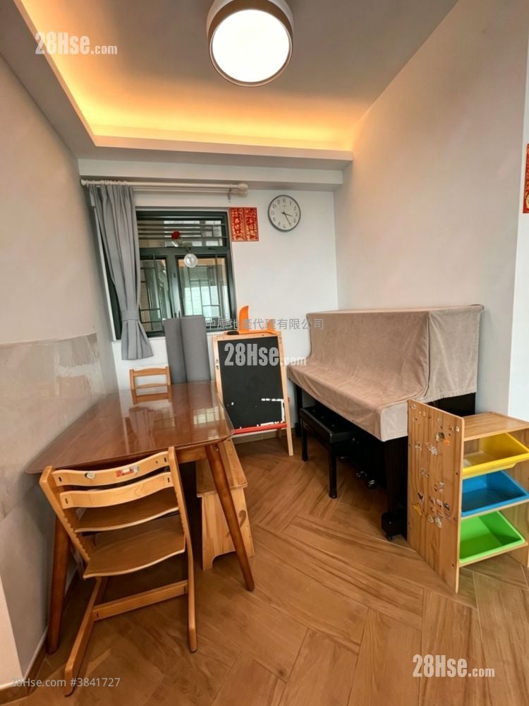 The Seacrest Sell 3 Bedrooms 606 ft²