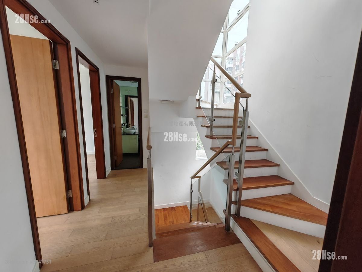 L'utopie Rental 4 Bedrooms , 2 Bathrooms 1,533 ft²