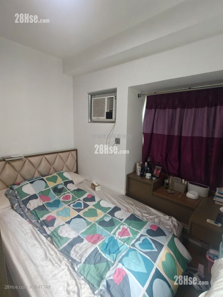 Flora Plaza Sell 2 Bedrooms , 1 Bathroom 413 ft²