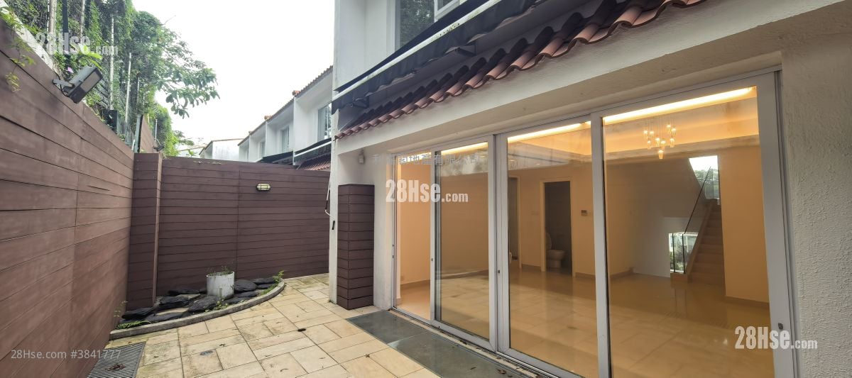 Las Pinadas Rental 3 Bedrooms , 2 Bathrooms 1,925 ft²