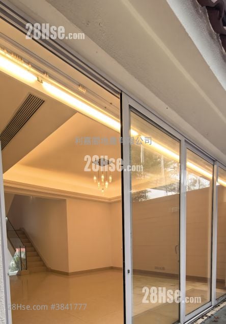 Las Pinadas Rental 3 Bedrooms , 2 Bathrooms 1,925 ft²