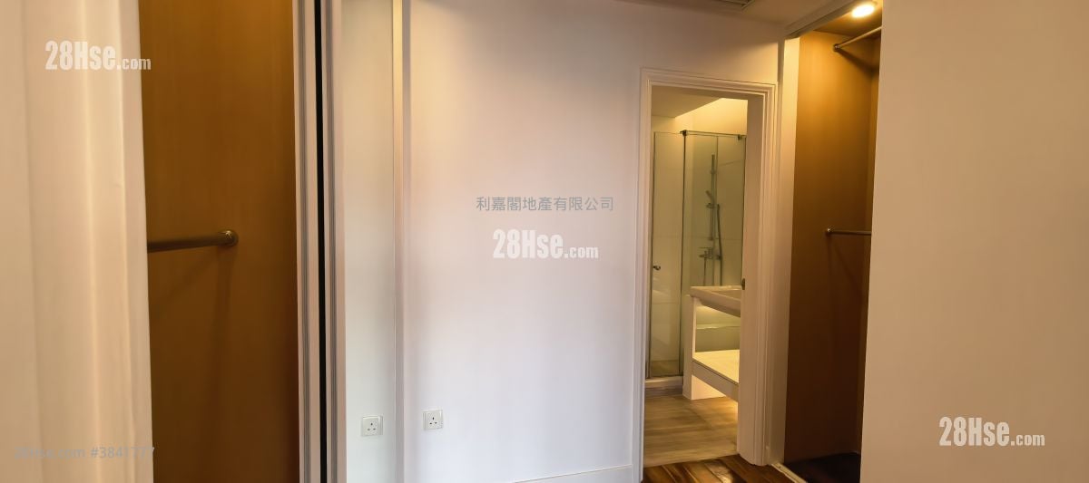 Las Pinadas Rental 3 Bedrooms , 2 Bathrooms 1,925 ft²