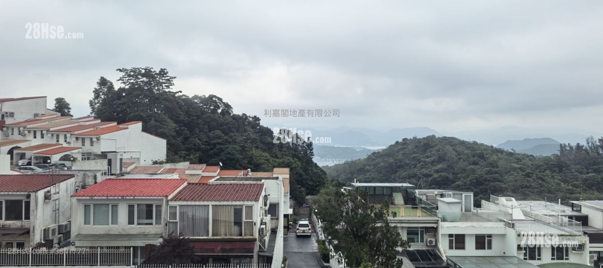 Las Pinadas Rental 3 Bedrooms , 2 Bathrooms 1,925 ft²