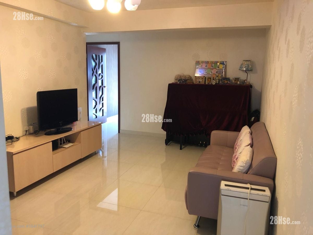 村屋 售盤 2 房 , 2 浴室 700 平方呎