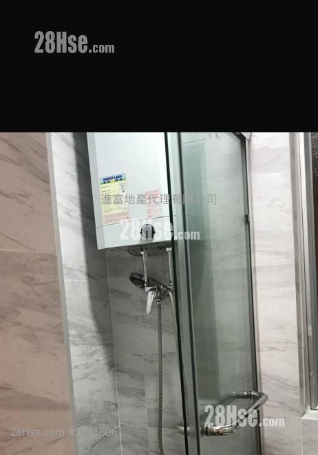Chi Fai Court Sell 2 Bedrooms , 1 Bathroom 278 ft²