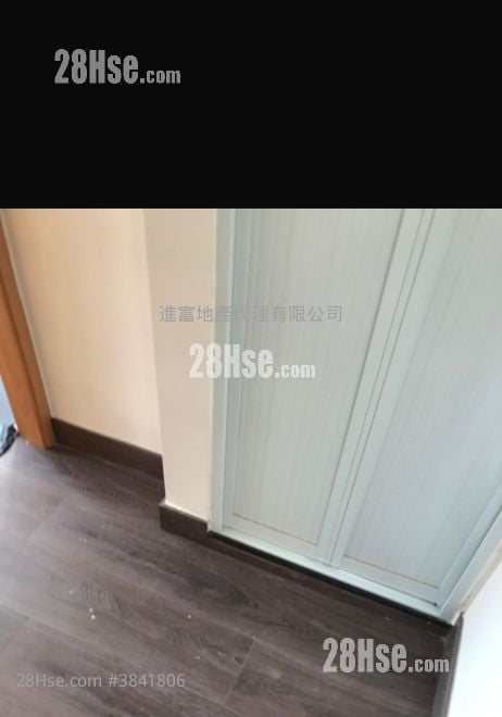 Chi Fai Court Sell 2 Bedrooms , 1 Bathroom 278 ft²