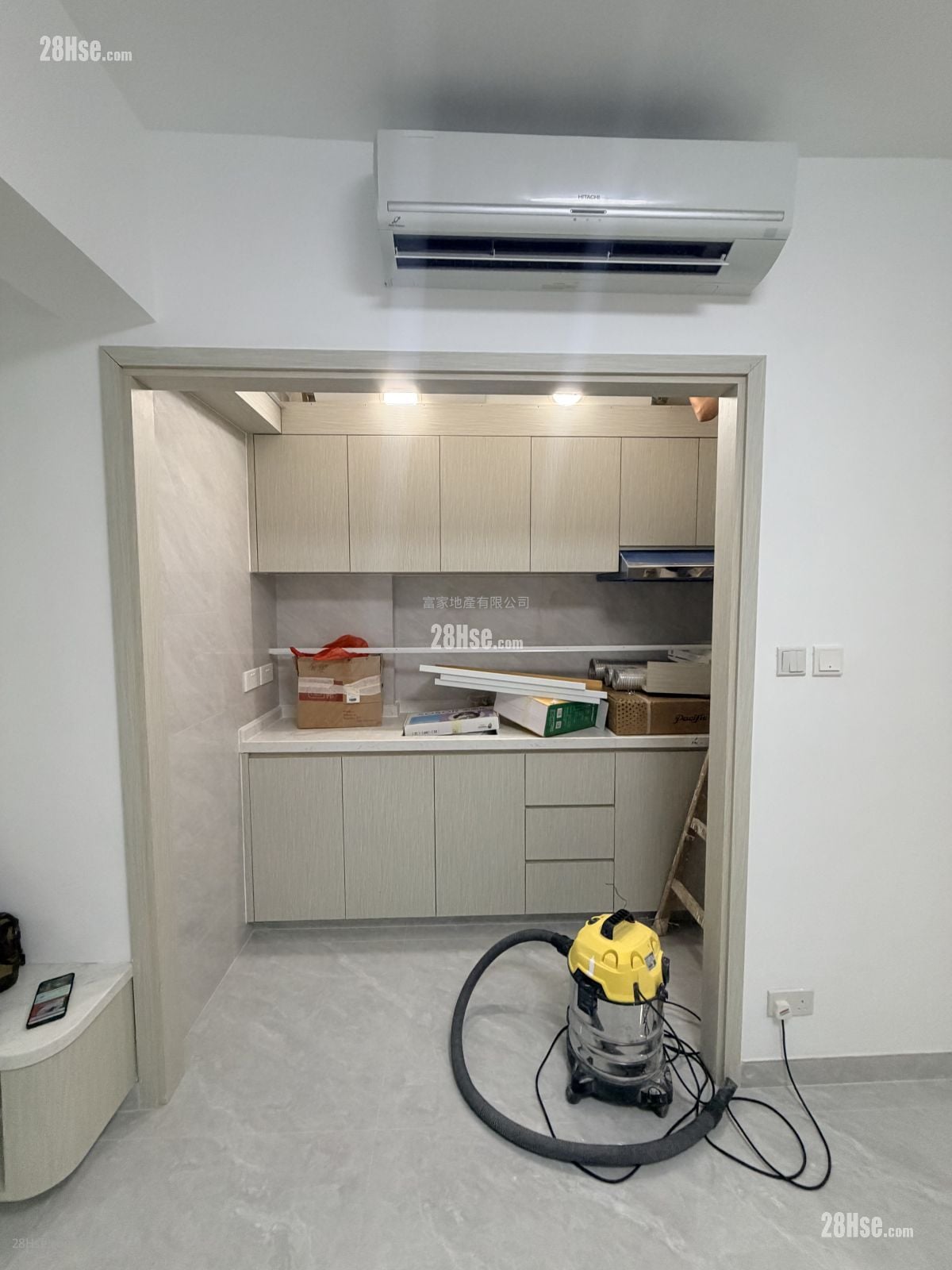 Tung Fat Building Sell 3 Bedrooms , 2 Bathrooms 615 ft²