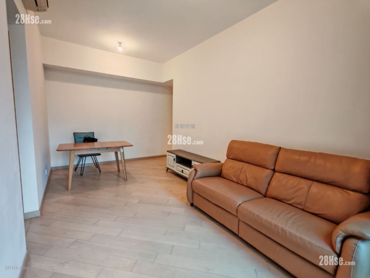 Grand Central Sell 2 Bedrooms , 1 Bathroom 598 ft²