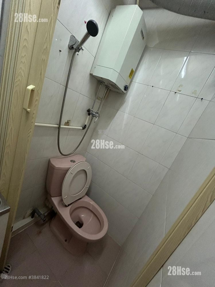 Hing Tat Mansion Rental 140 ft²