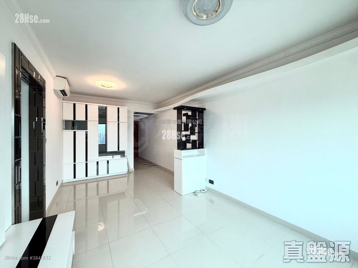 Sorrento Rental 3 Bedrooms , 2 Bathrooms 853 ft²
