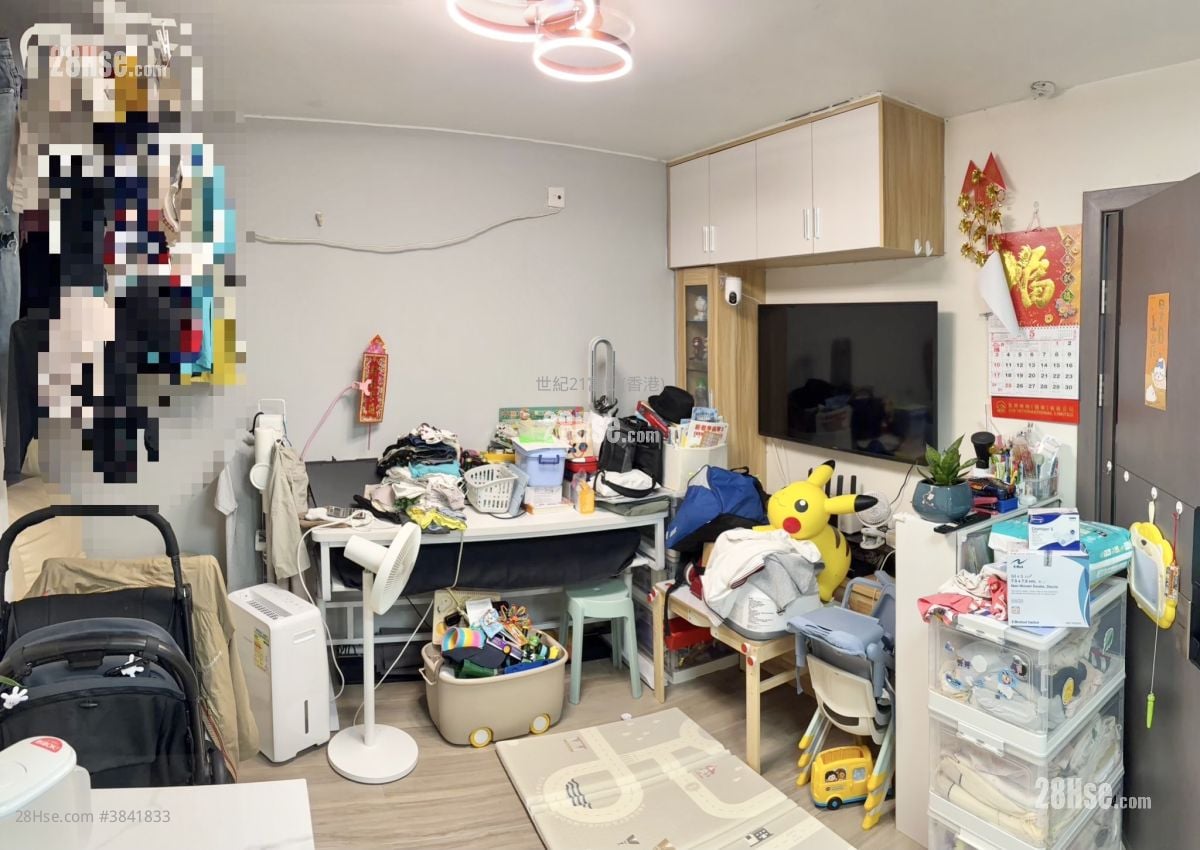 Fung Chuen Court Sell 2 Bedrooms , 1 Bathroom 443 ft²