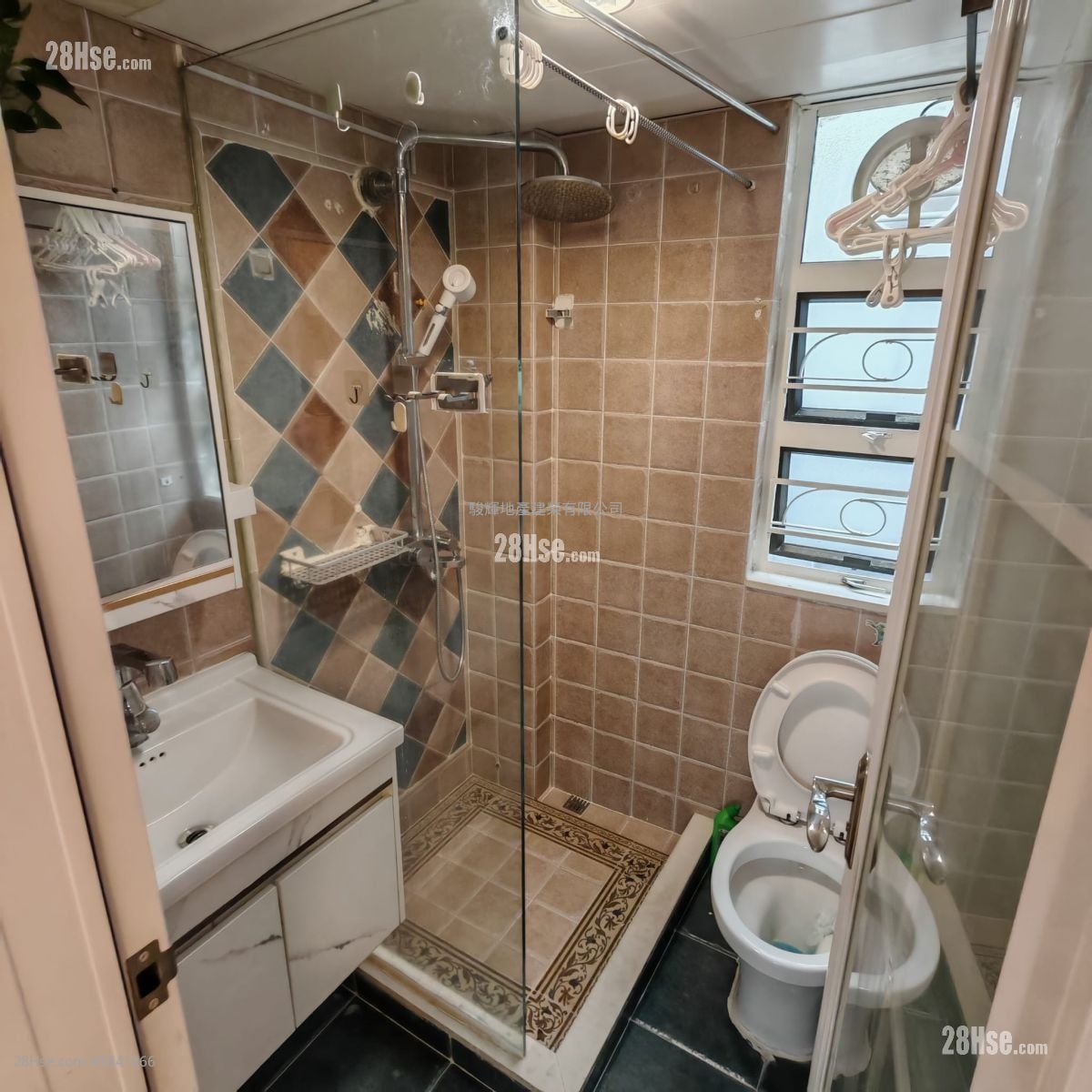 Fessenden Court Rental 2 Bedrooms , 1 Bathroom 405 ft²